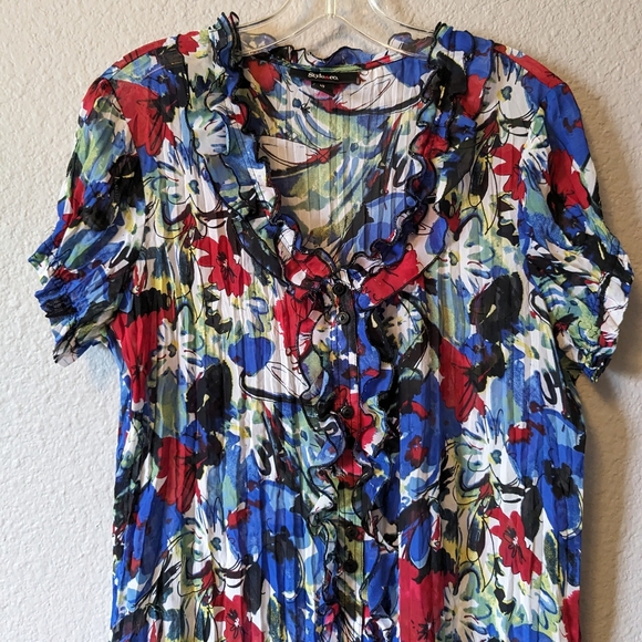 🔥SALE🔥 Style & Co Floral Short Sleeve Blouse Ruffled Button Down B Neck Sz.10 - Picture 4 of 7